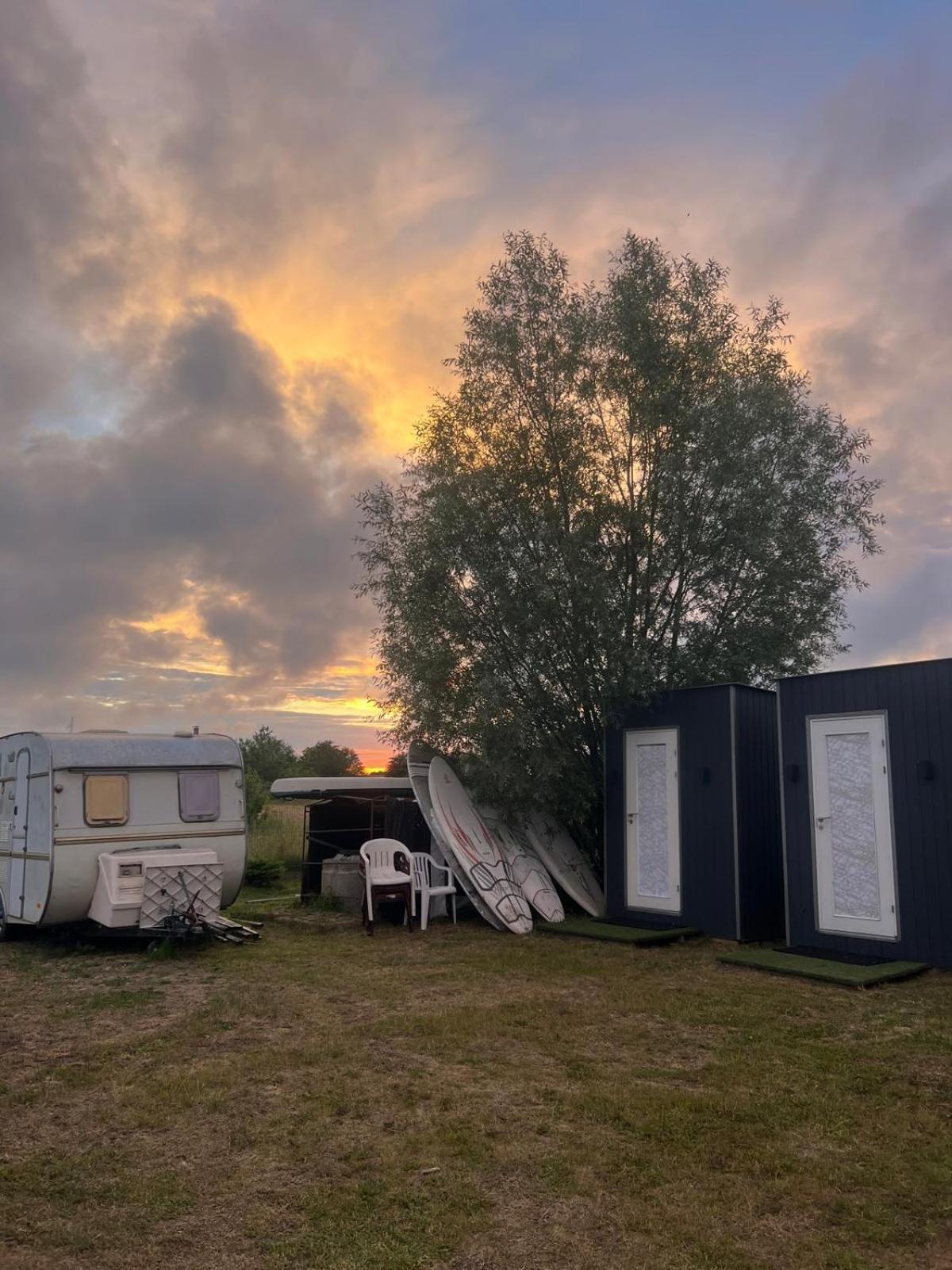Przyczepy Kempingowe Nad Zatoka Campsite