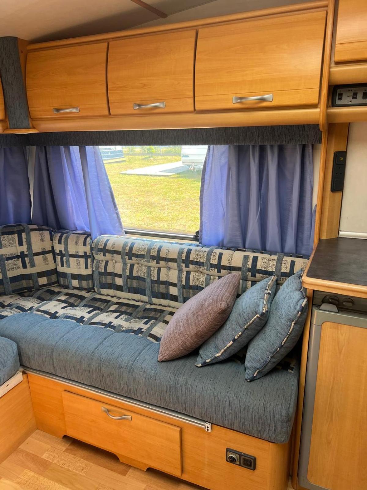 Campsite Przyczepy Kempingowe Nad Zatoka *